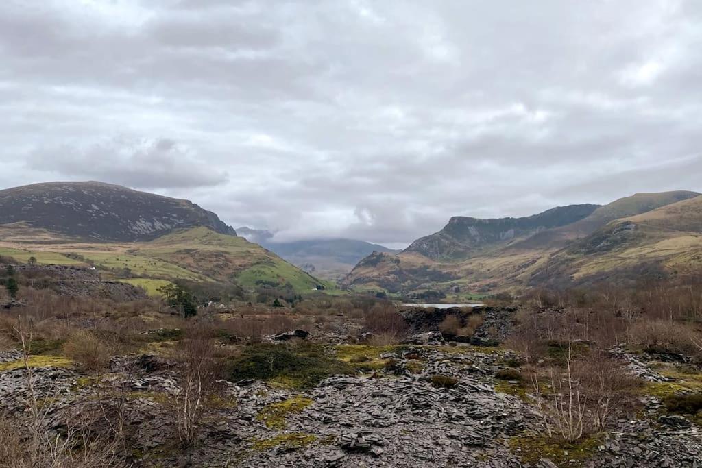 Welsh Holiday Home Sleeps 5 Close To Beaches & Mountains Nantlle Екстериор снимка