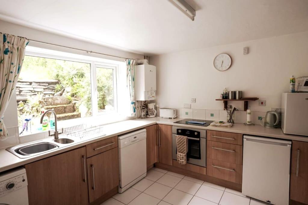 Welsh Holiday Home Sleeps 5 Close To Beaches & Mountains Nantlle Екстериор снимка